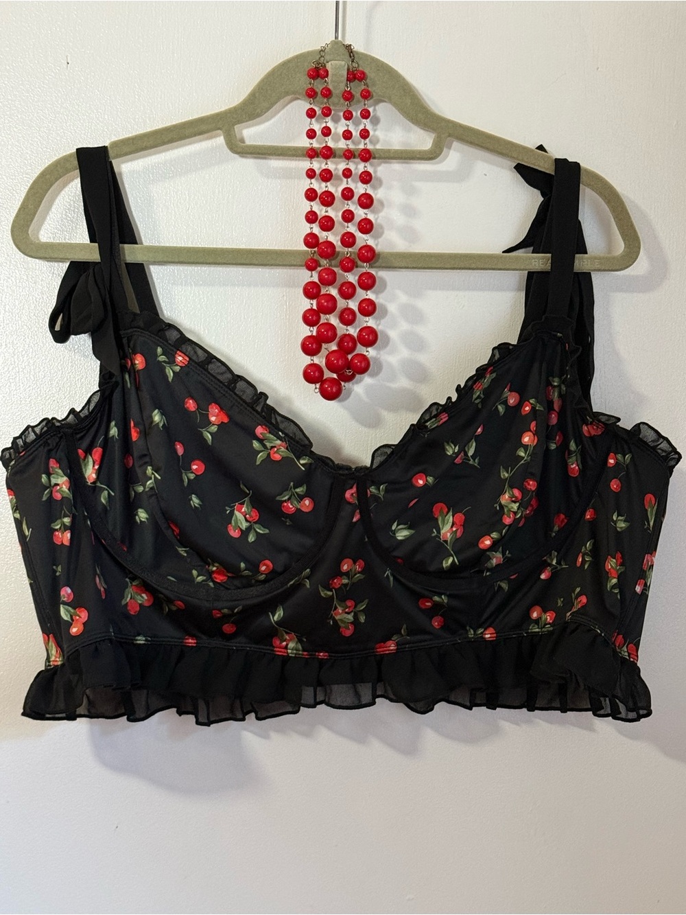 Torrid Retro Cherries Lace Longline Bra Size 4 4X Black Cherry Ruffle